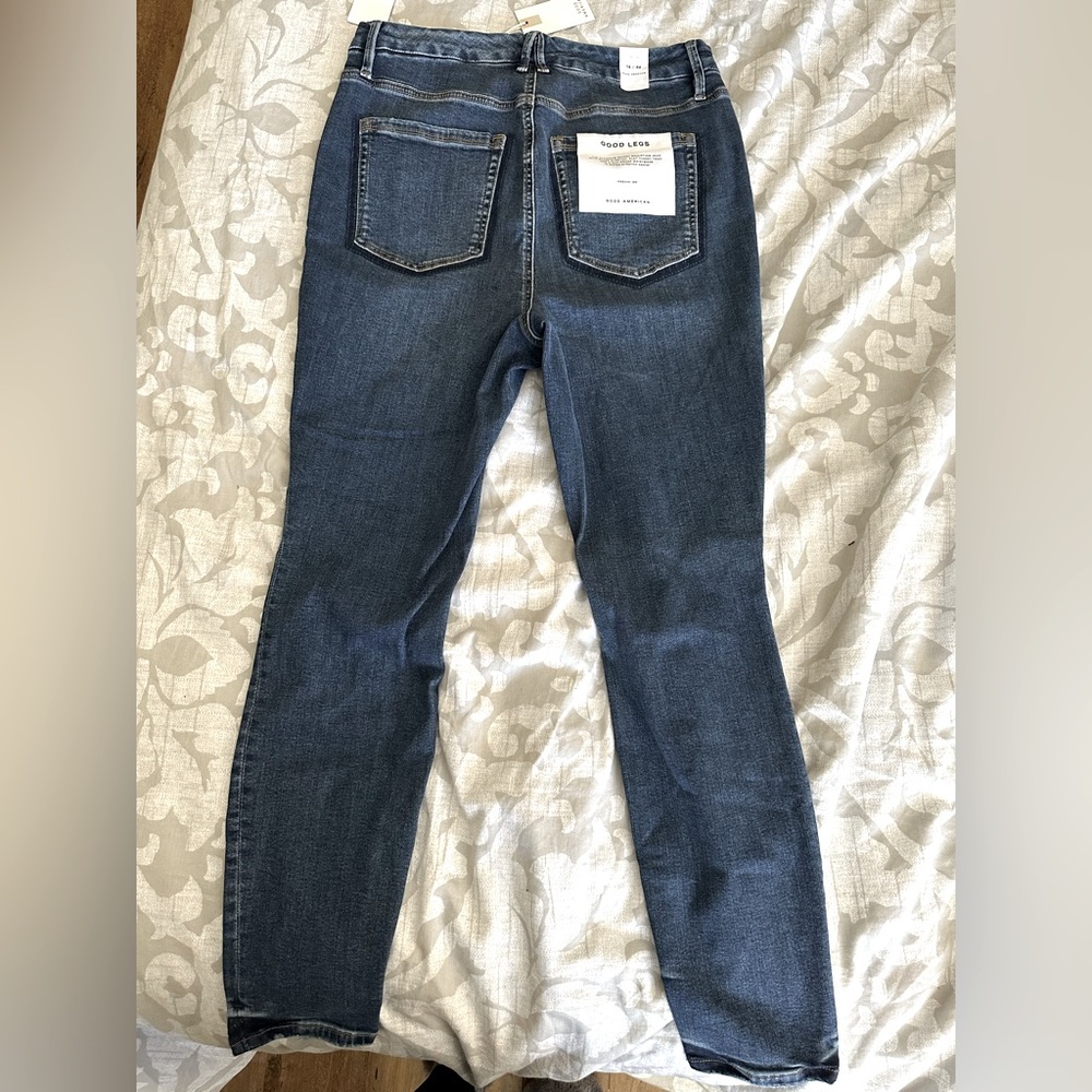NWT GOOD AMERICAN Good Legs Jeans
